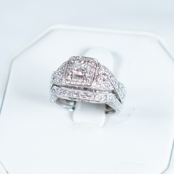 Jewelry - 14k  white gold diamond bridal set.